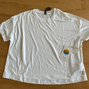 NWT vuori white energy tee shirt womens xs